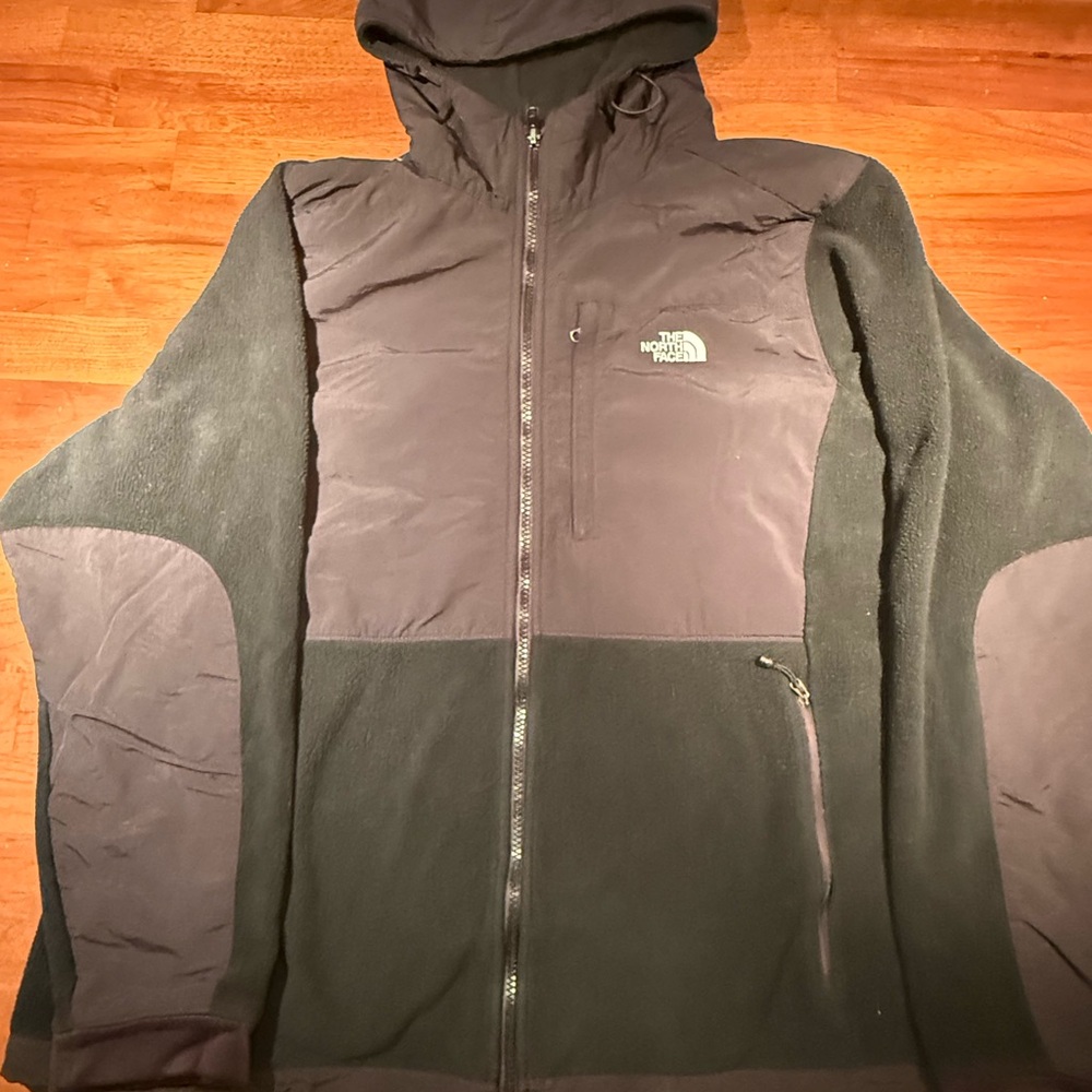 The North Face Women’s  Denali Hooded fleece